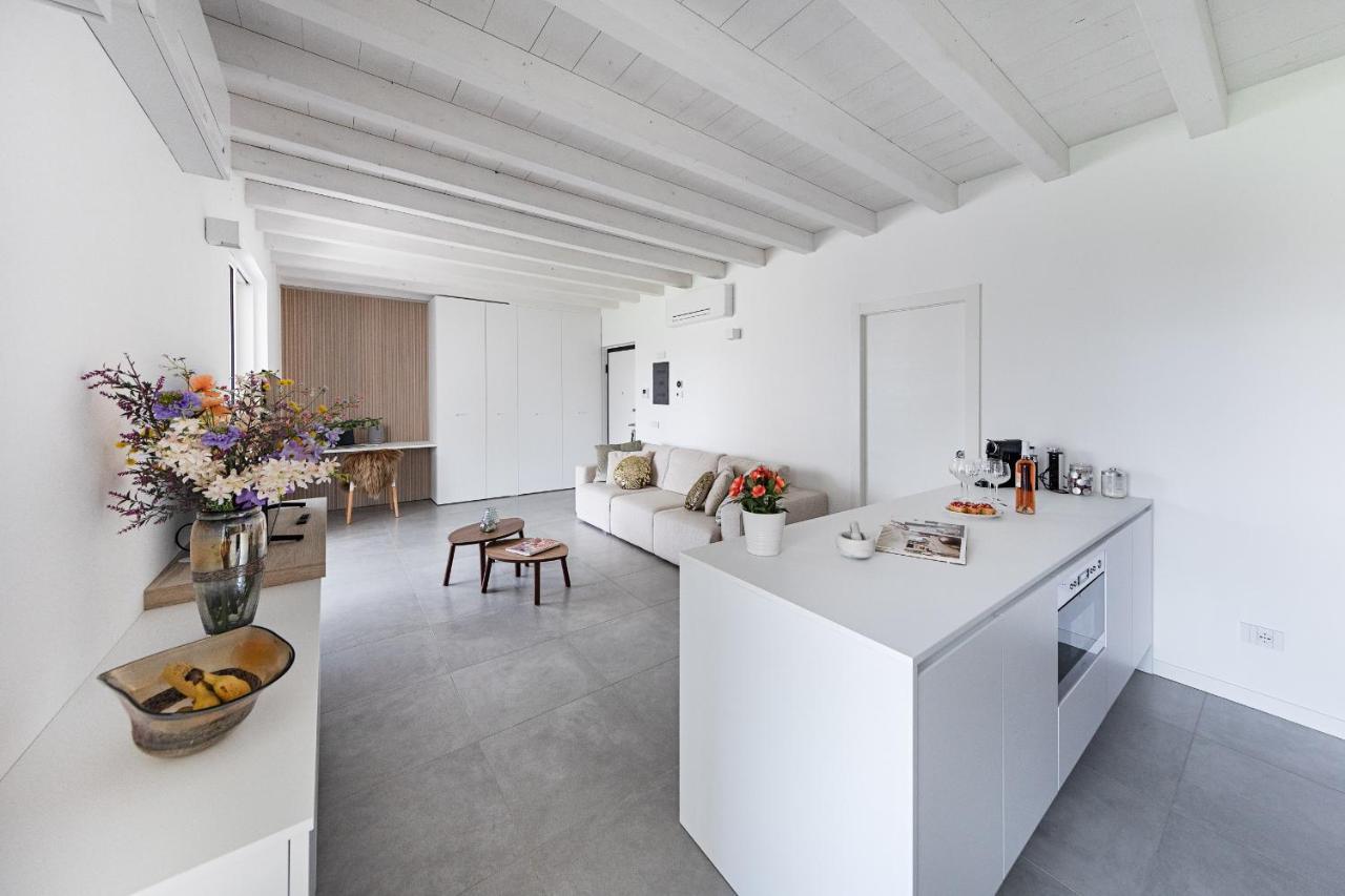 Ferienwohnung La Cittadella Pt-6 By Wonderful Italy Manerba del Garda Exterior foto