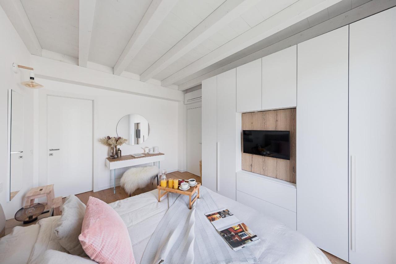 Ferienwohnung La Cittadella Pt-6 By Wonderful Italy Manerba del Garda Exterior foto